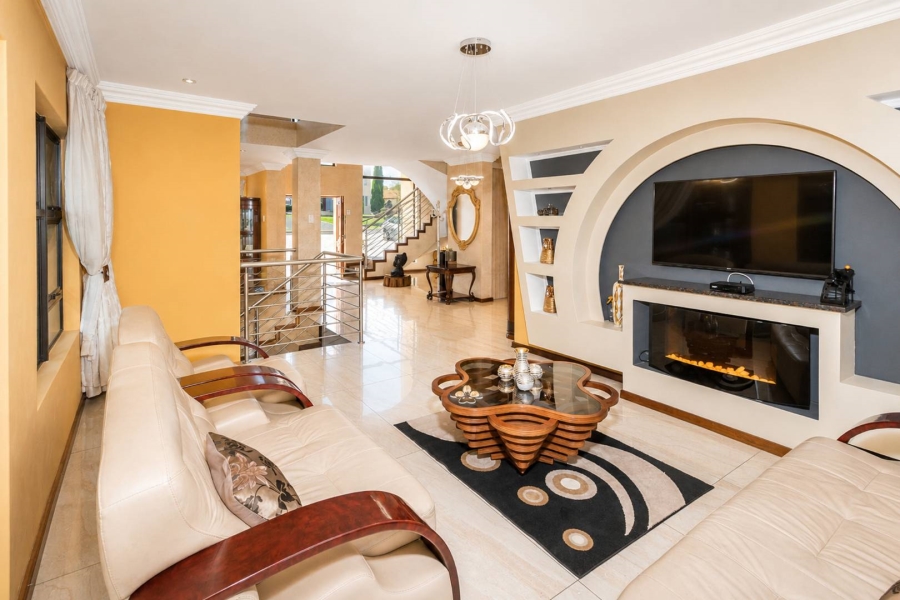 5 Bedroom Property for Sale in Xanadu Eco Park North West